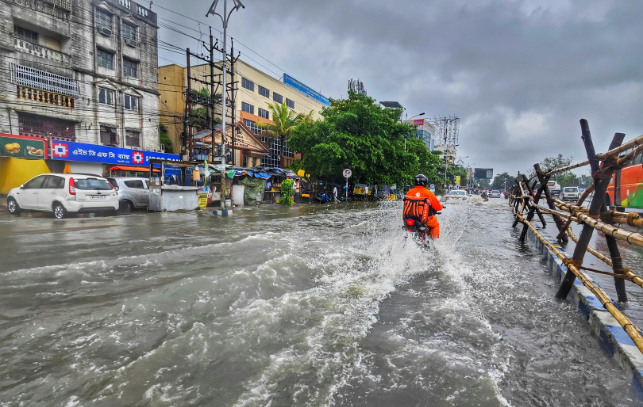 鳳凰颱風東北季風共伴 宜蘭災後有待清理