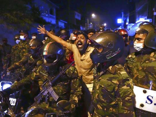 斯里蘭卡面臨經濟危機 爆發反政府示威