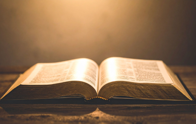 神真實存在的6個確據 擁抱神話語抵擋謊言