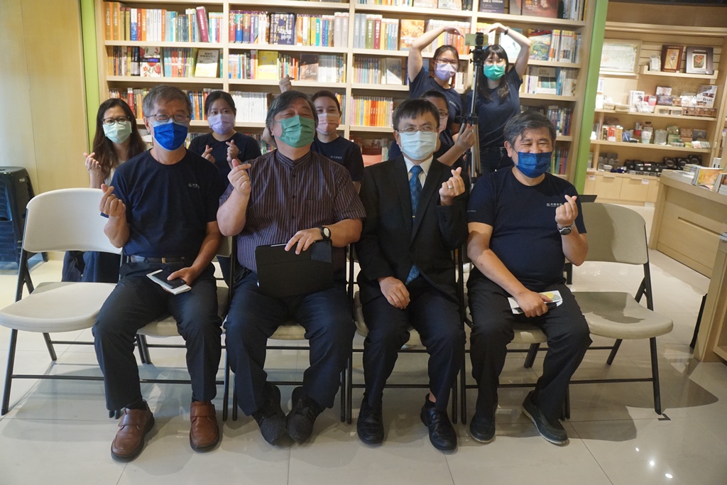 2021年校園書房「板橋福音店」開幕》 「讀在瘟疫蔓延時」 不得時仍持守文字傳道